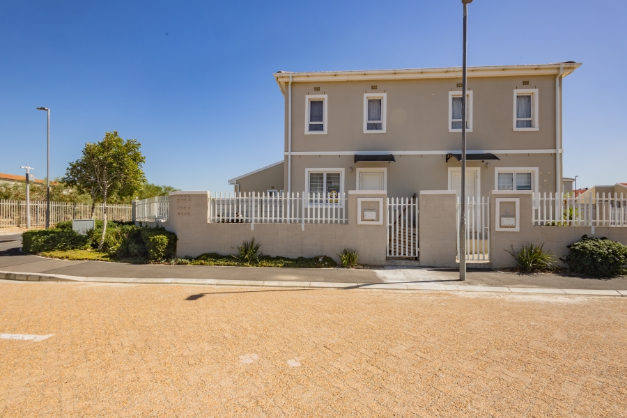 2 Bedroom Property for Sale in Rivergate Western Cape